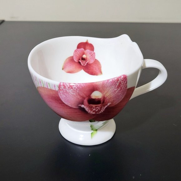 Royal Elfreda Flower Cup & Saucer - Lycaste Wyld Dream - Picture 3 of 13